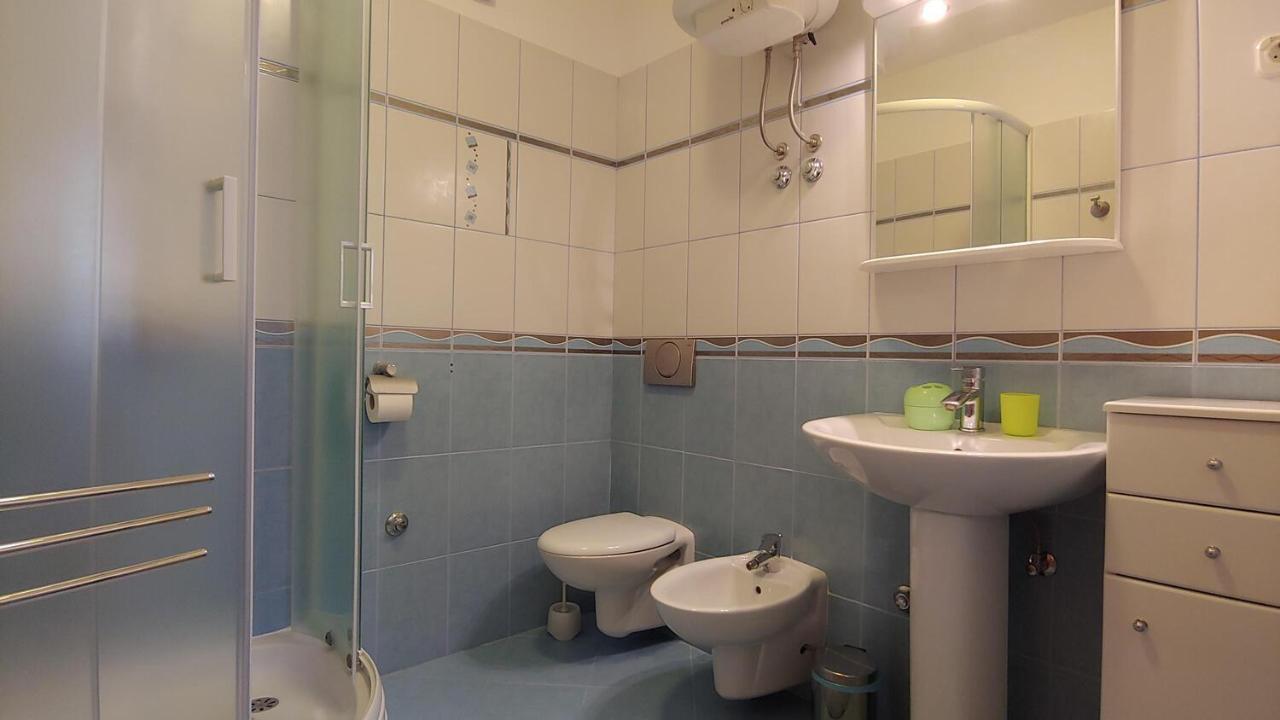 Apartments With A Parking Space Rabac, Labin - 19058 מראה חיצוני תמונה
