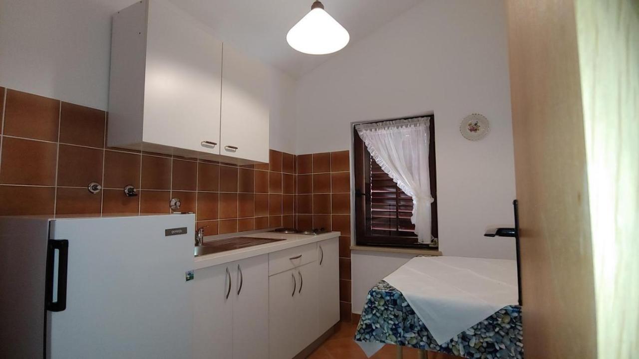 Apartments With A Parking Space Rabac, Labin - 19058 מראה חיצוני תמונה