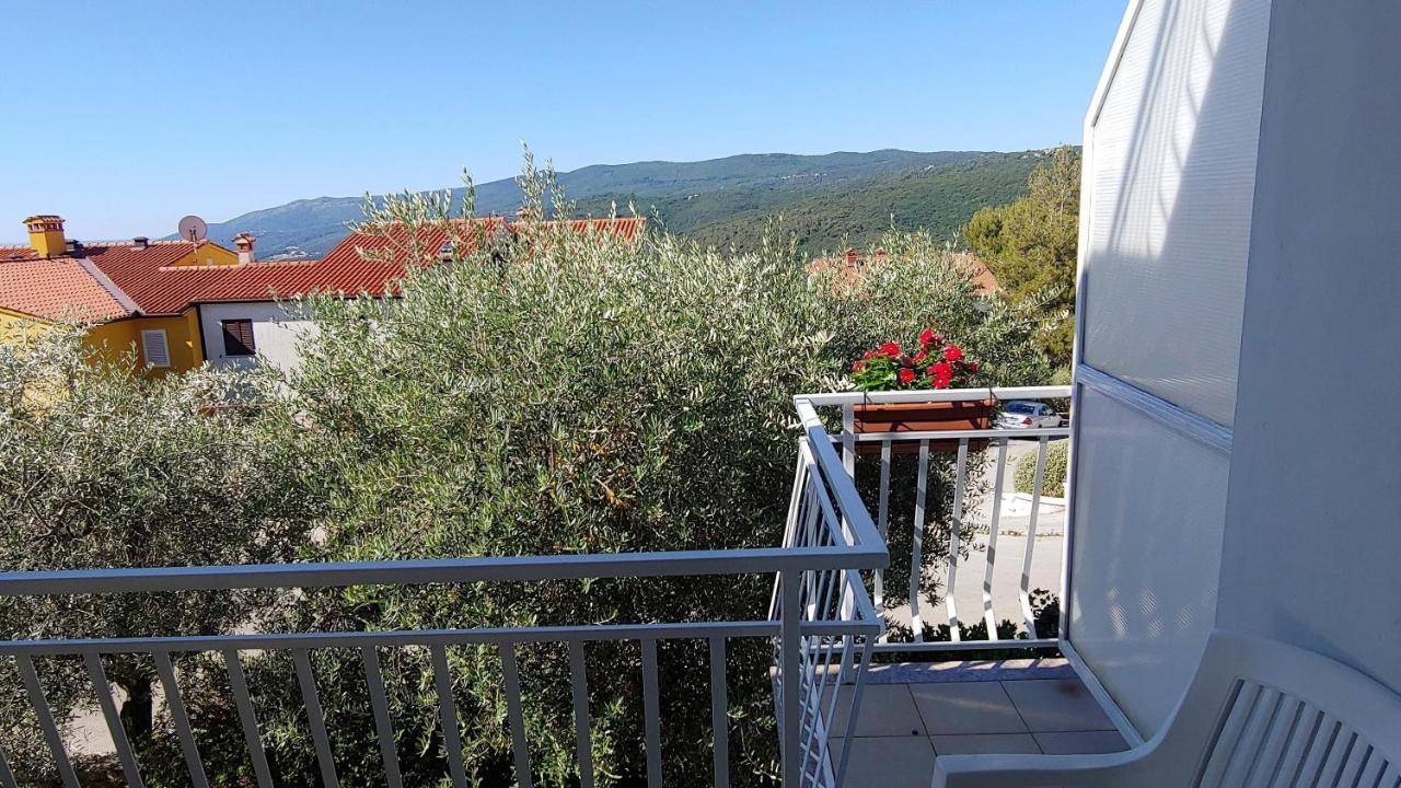 Apartments With A Parking Space Rabac, Labin - 19058 מראה חיצוני תמונה